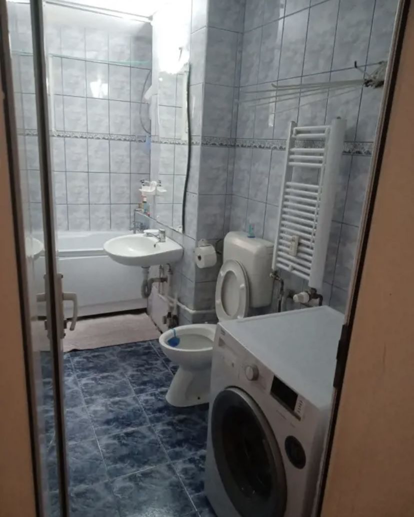 Apartament cu trei camere, Piata Sudului, 125.000€ negociabil - Poză 6