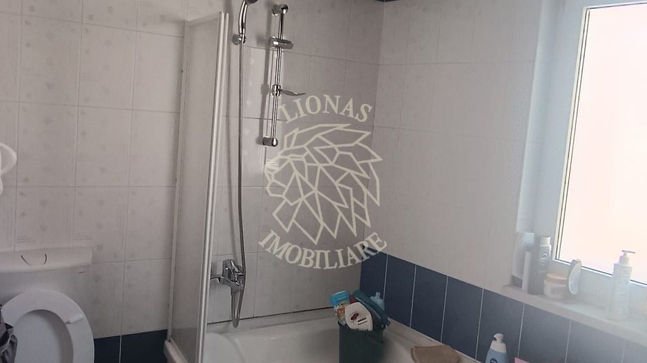 Casa 114 mp cu Sistem Fotovoltaic-terasa-curte amenajata-Eroilor - Poză 5