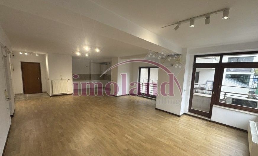 Inchiriere  - Etaj 1 - Imobil mixt - Piata Floreasca - Poză 1