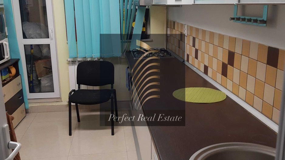 Apartament 3 camere de vânzare – Zonă Centrală | Etaj 1 - Poză 2
