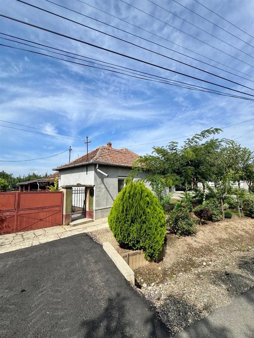 Casa cu 4 camere si livada la 25 km de Oradea - Poză 3