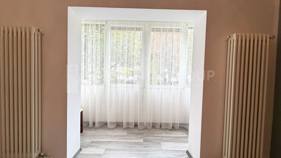 Apartament cu 3 camere, 2 bai  - zona Tractorul - Poză 17