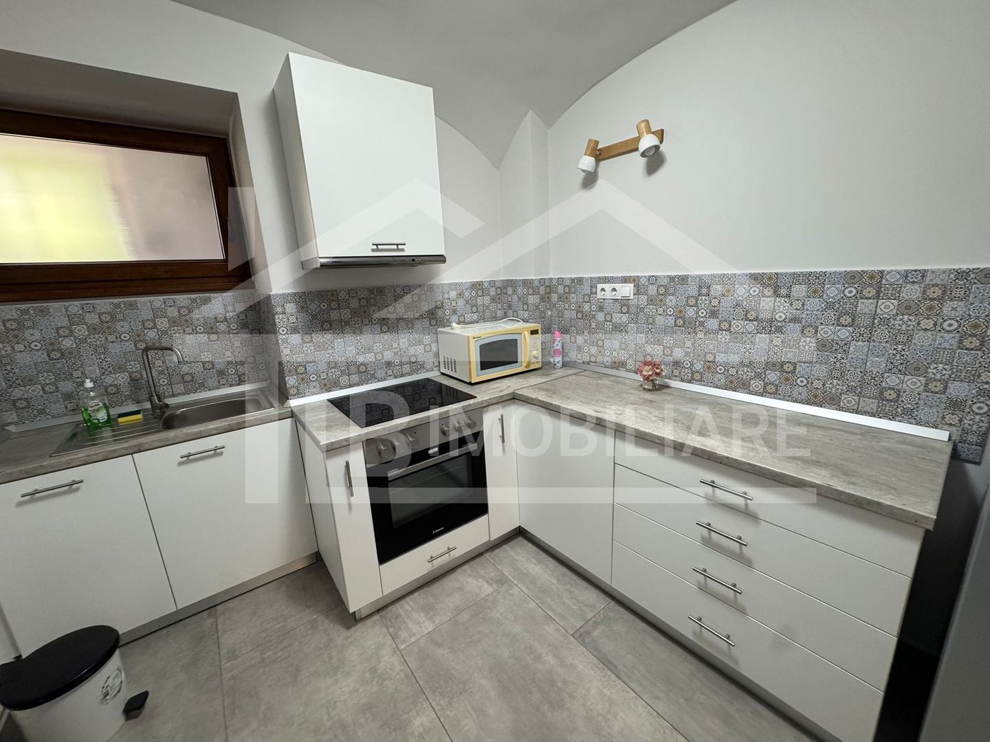 Apartament cu 2 camere, 45mp, Zona Central - Poză 6