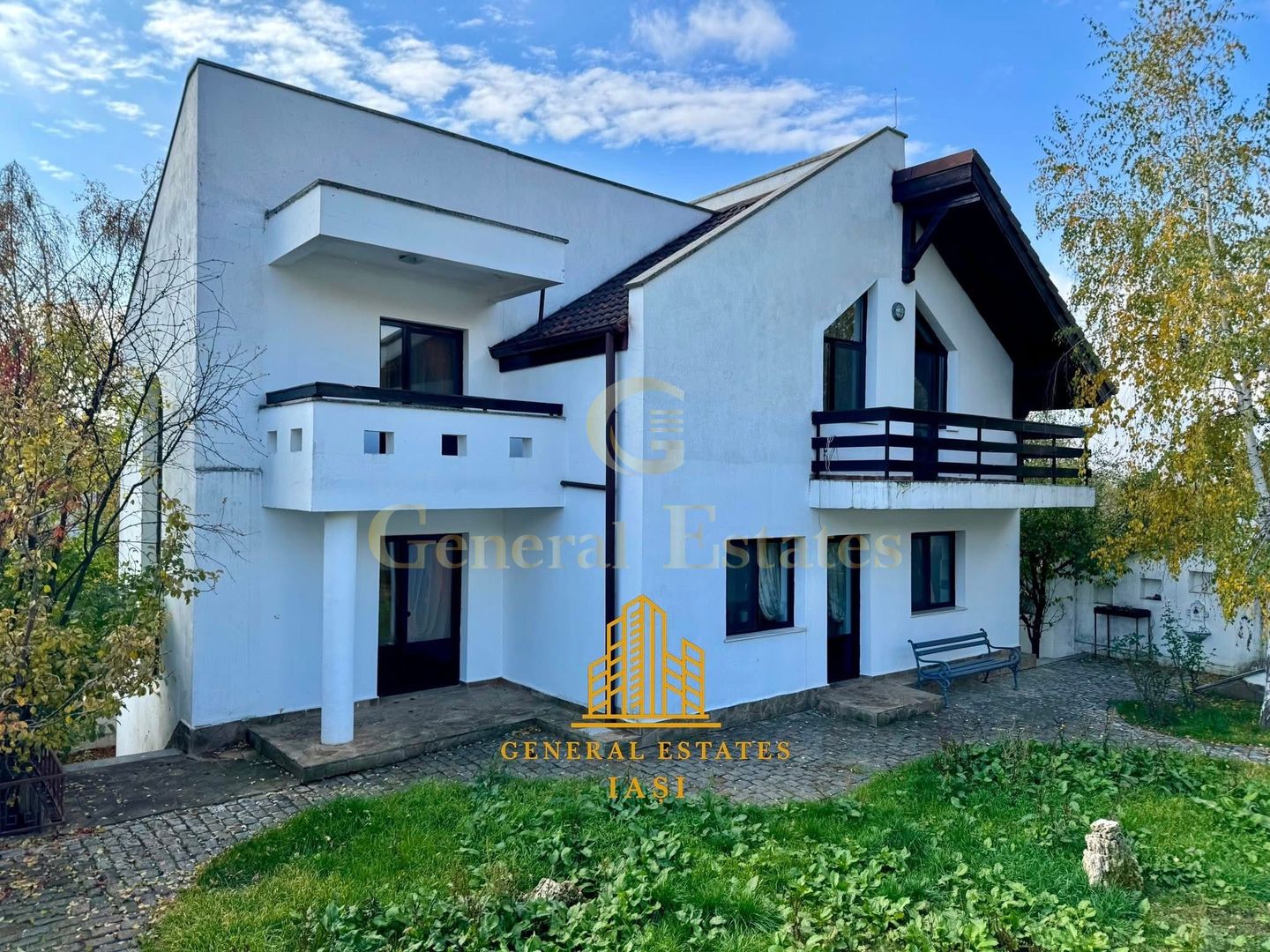 Vânzare Casă în Bucium cu Priveliște Panoramică - Poză 4