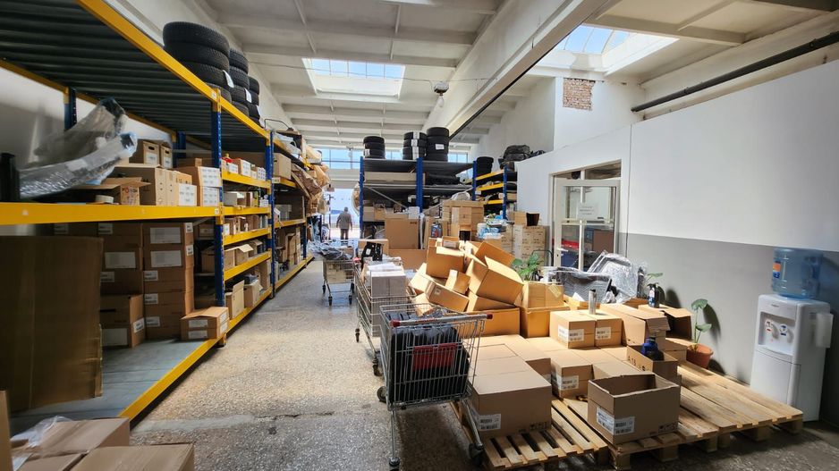 Spatiu industrial  si showroom central de inchiriat - Poză 3