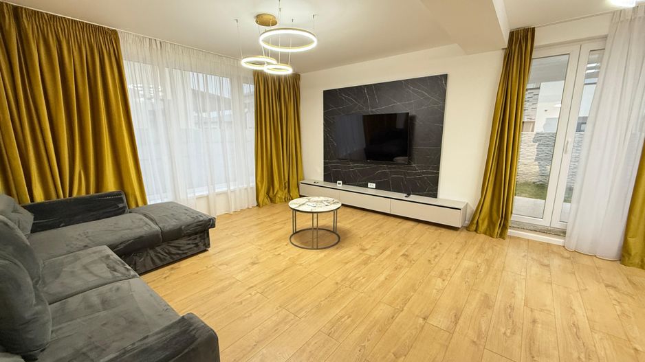 Vila Indivduala Aerocity Tunari - Poză 1