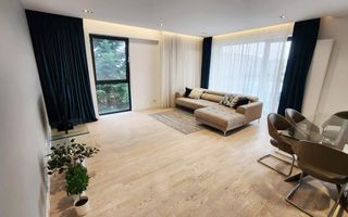 Apartament situat la etajul doi al unui bloc cu 3 etaje - Poză 3