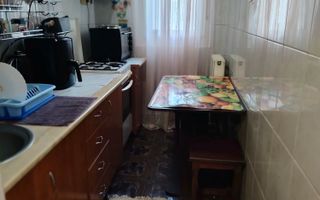 BRASADAS vinde ap 2 cam etaj 3/4 in Carpați 1. - Poză 7