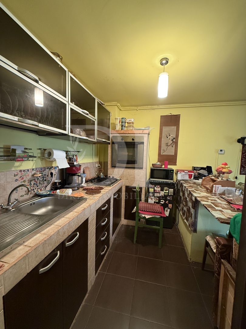 Apartament etaj intermediar / Zona Eroilor - Poză 1