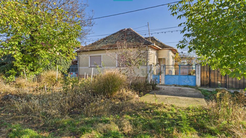 Casă+spaţiu comercial în Ghioroc, vânzare în rate - Poză 2