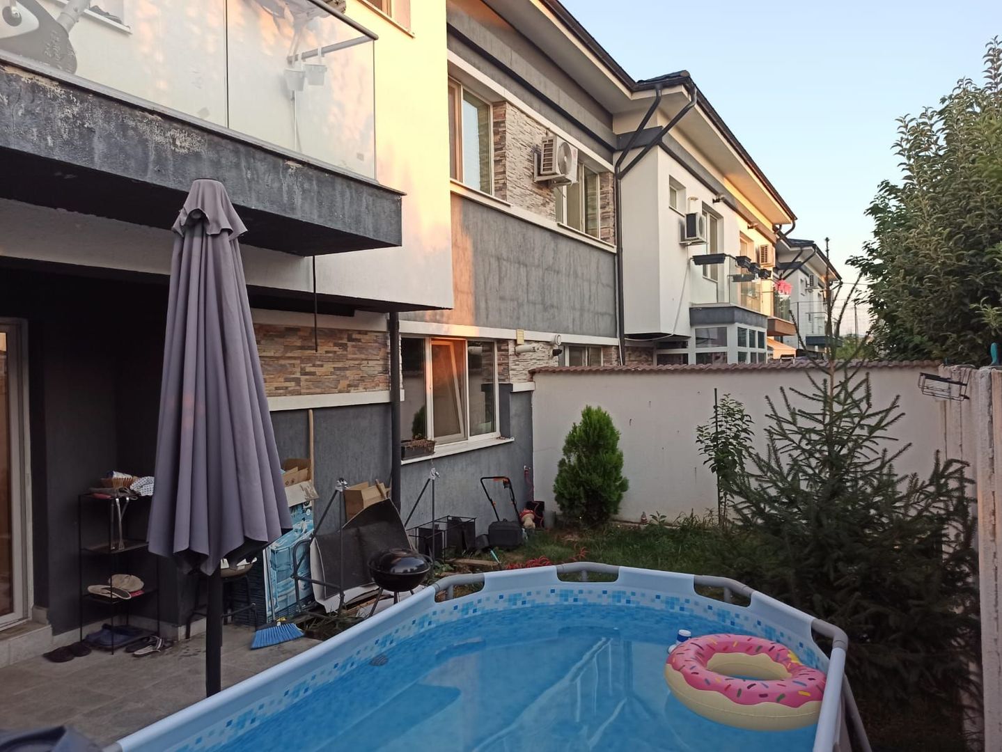 vila4cam2bai-curte-parcare-loc joaca-acces controlat-strOrizontului - Poză 4