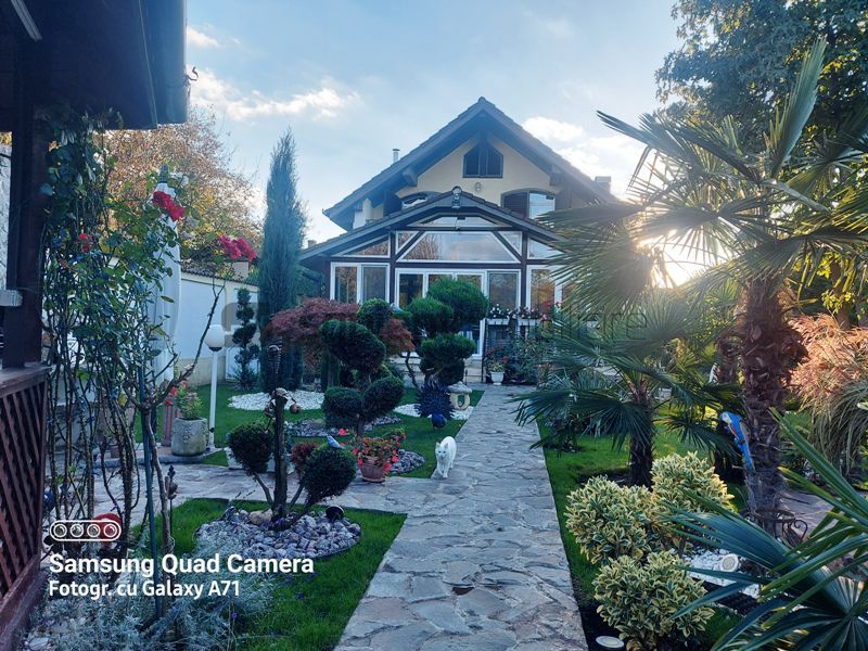 Casa lux cu 5 camere in Rontau - Poză 2