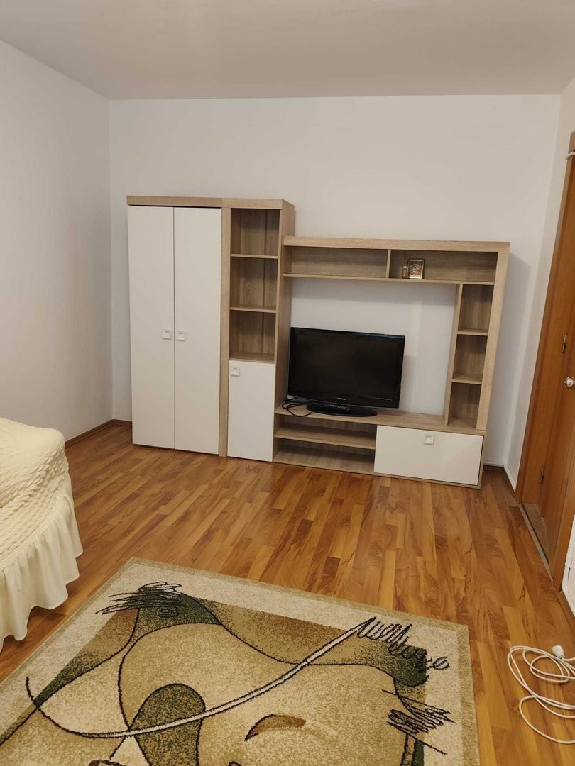 Apartament 2 camere de inchiriat , renovat recent, etaj 1, Gorjului - Poză 1