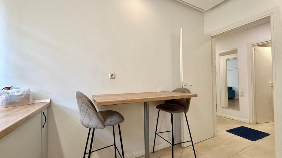 COSMOPOLIS - Apartament cu 3 camere, mobilat si utilat. - Poză 9