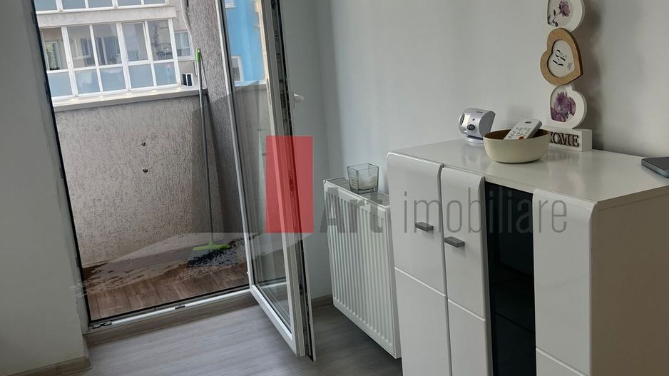 Apartament cu 2 camere-Bulevardul Timisoara-cu centrala+loc de parcare - Poză 3