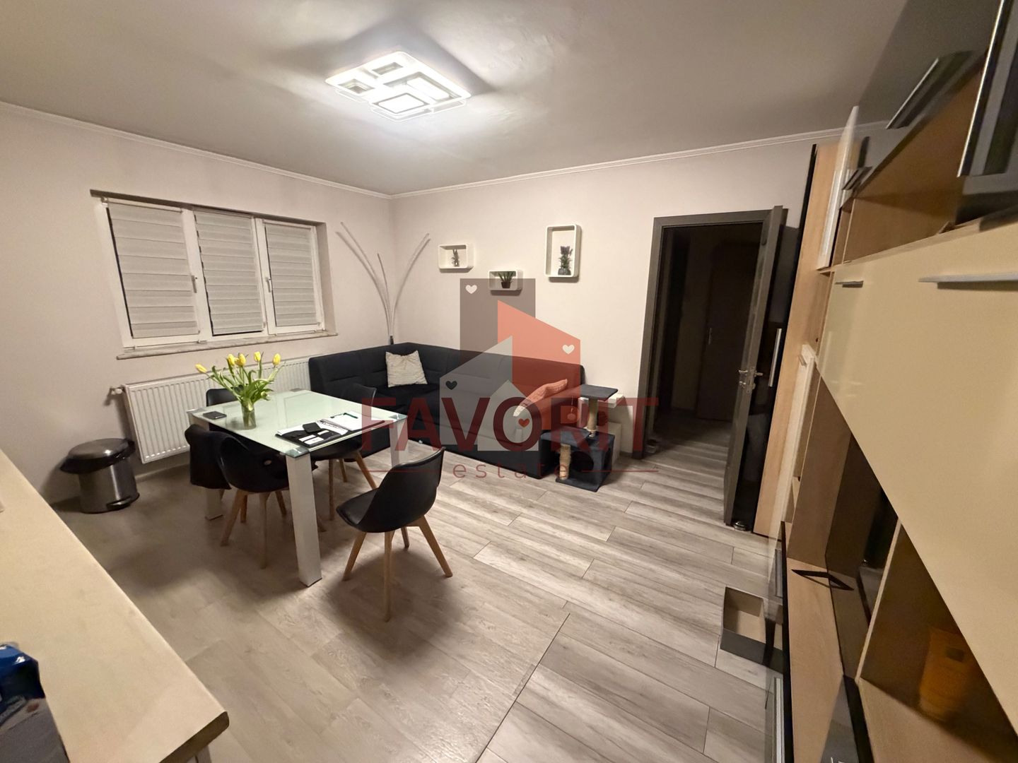 Mobilat si utilat. Bloc izolat. La 2 pasi de scoala - Poză 4