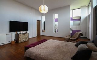 Vilă cu design și dotări deosebite de vânzare - Poză 8