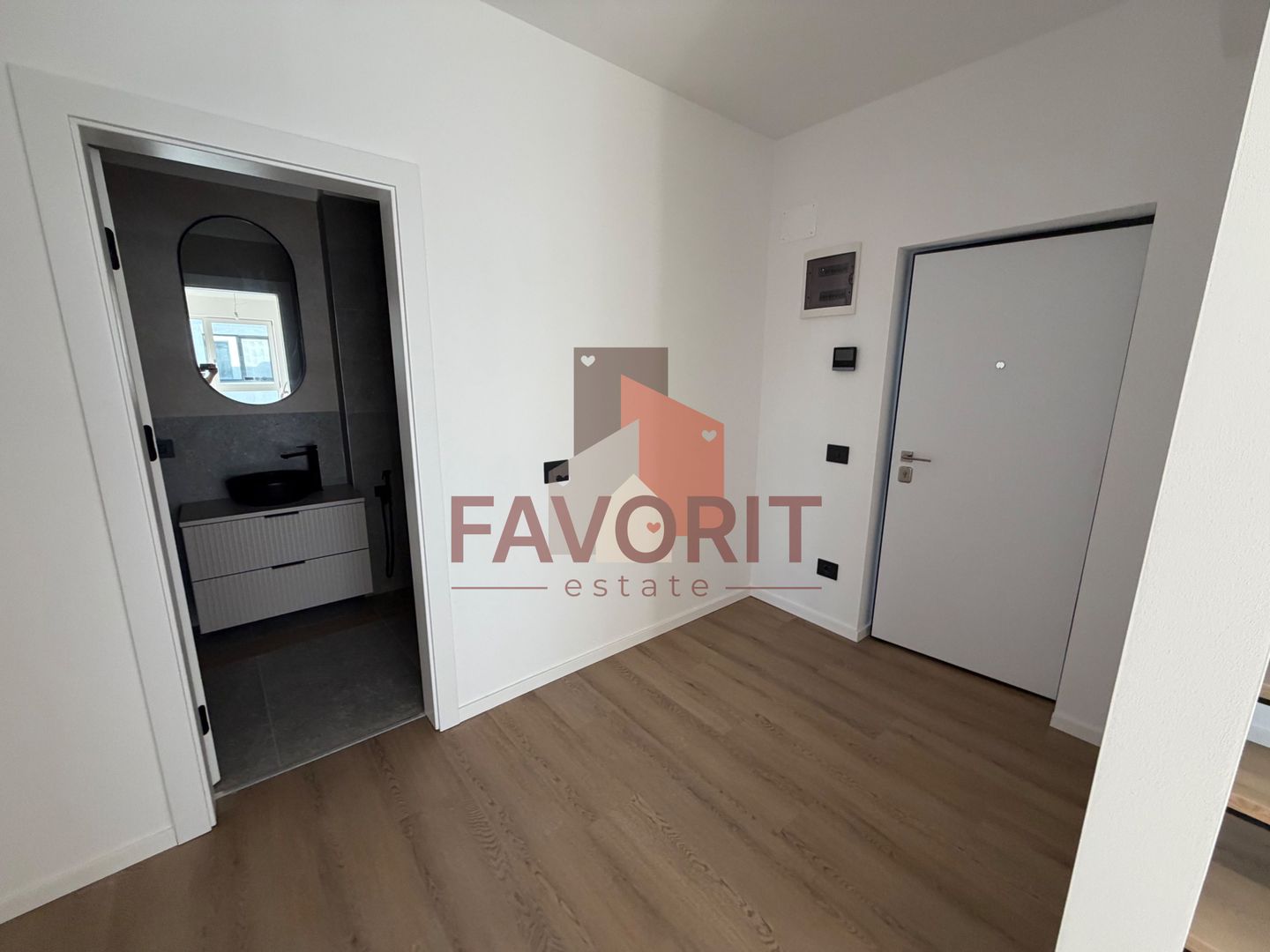 Apartament cu 4 camere pe 2 nivele. 108 mp utili. Comision 0% - Poză 3