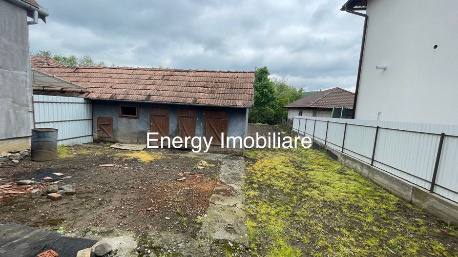 Casă de vânzare în satul Pănet - Poză 7