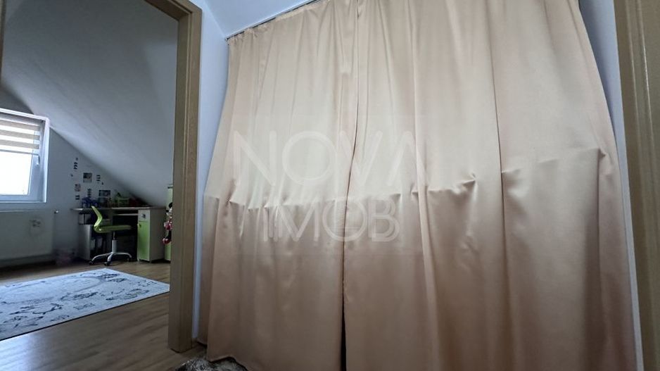 Apartament 3 camere, modern, mobilat si utilat - Poză 13