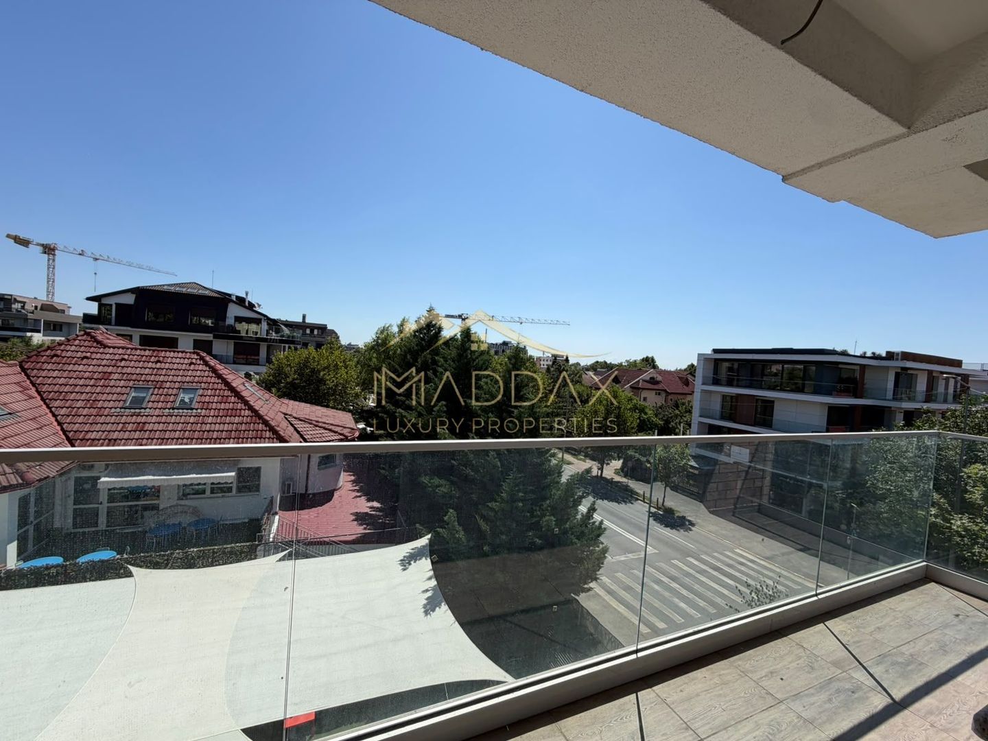 Duplex cu 4 Camere *211mp* Mobilat Complet/ 1 parking / Erou Iancu Nicolae - Poză 33