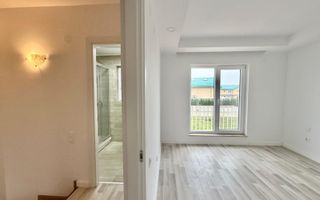 Cosmopolis - Vila N cu 2 Dormitoare si gradina proprie - Poză 5