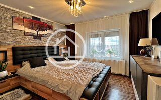 Apartament de vânzare cu 3 camere tip B în zona Rogerius, Oradea - Poză 1