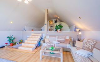 Casa individuala cu teren mare, vedere spre munti,  Avrig,  jud. Sibiu - Poză 4