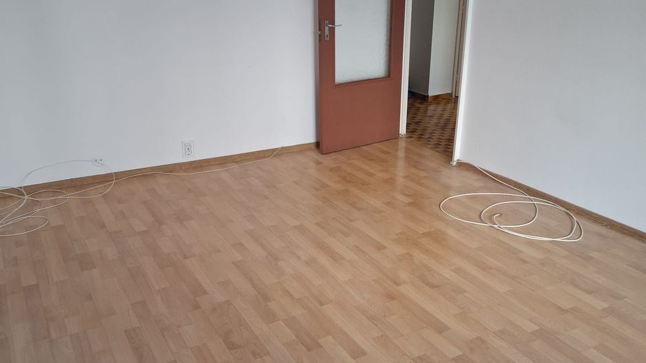APARTAMENT NEMOBILAT ZONA DOROBANTI - Poză 1