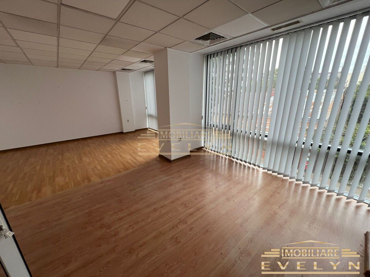 Spatii de inchiriat pentru birouri, zona Marchian !! - Poză 1
