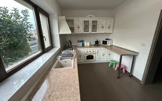 Casă / Vilă cu 4 camere de închiriat în zona Aradului - Poză 12
