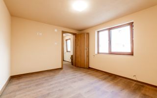Casă individuală în Aradul Nou zona Tabacovici, aproape de Mureș - Poză 4