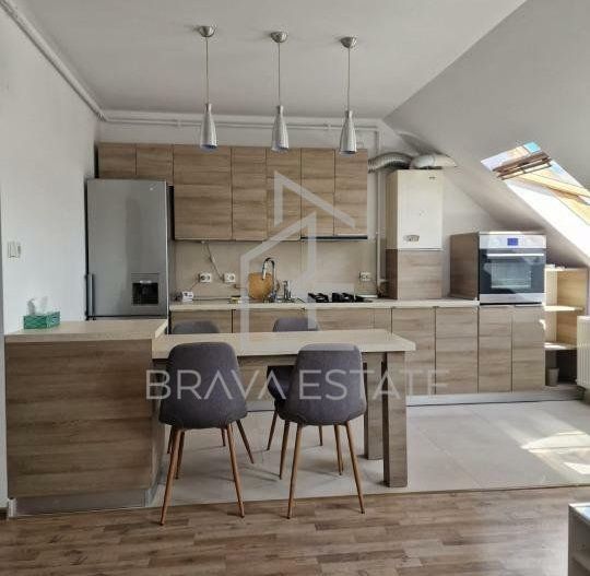 Apartament 2 camere, mansarda, în zona Edgar Quinet - Mănăştur - Poză 3