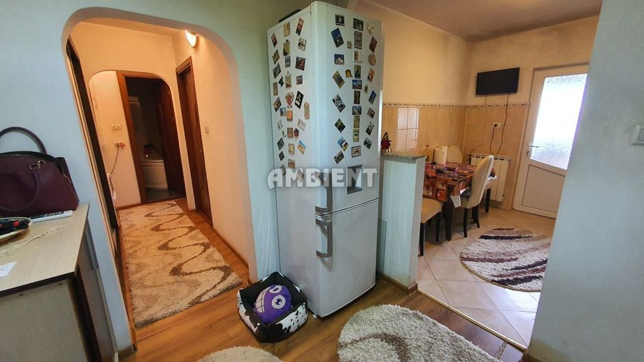 Apartament 3 camere, etaj 4, zona CARTIER; - Poză 2