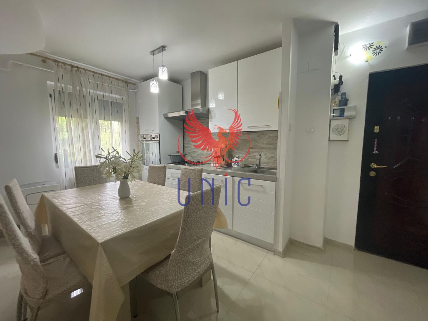 4 camere decomandate, etaj 2, centrala termica - Valea Rosie - Poză 32