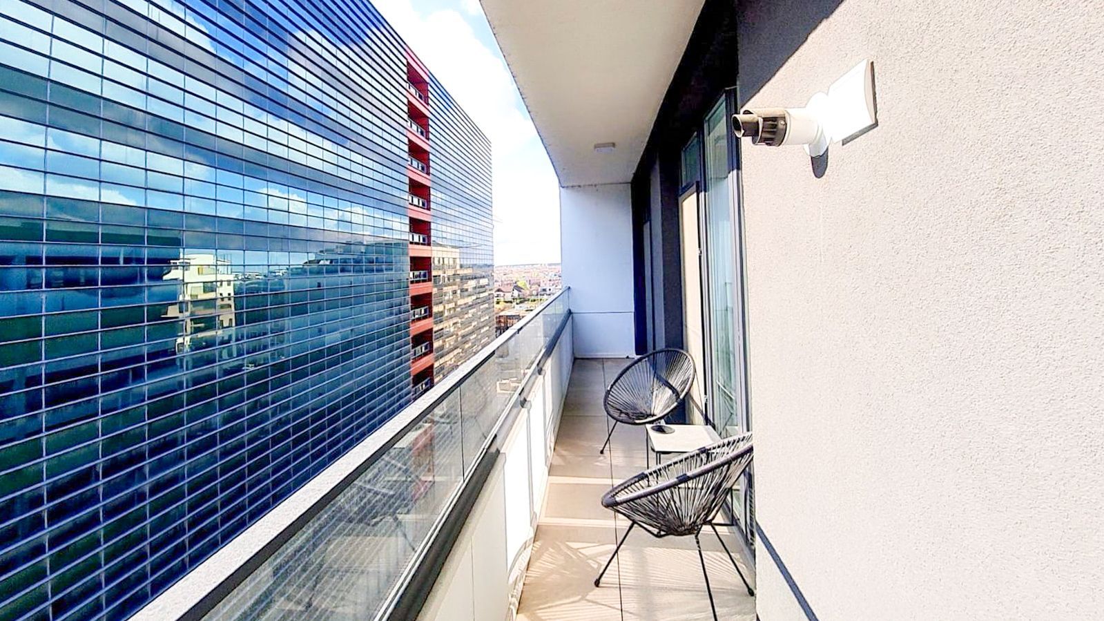 Vânzare apartament 3 camere 84mp - Poză 1