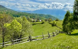 Teren in sat Pestera, comuna Moeciu. - Poză 2