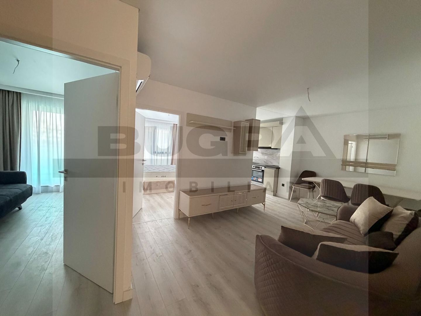 Apartament 3 camere modern, prima inchiriere, garaj, zona Golden Tulip - Poză 6