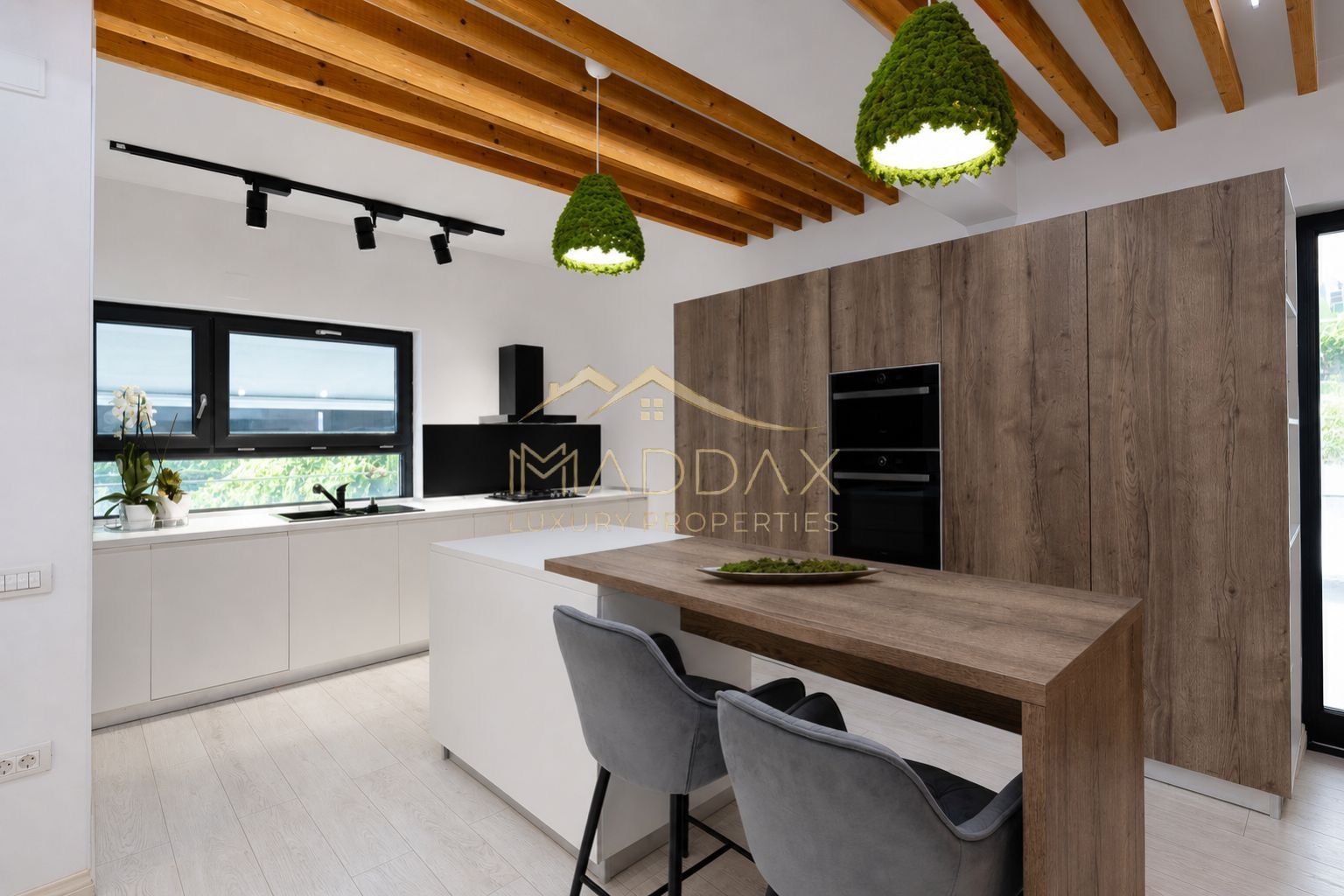 Vila Exclusivista cu 5 camere *3000mp curte si deschidere la lac* // Snagov - Poză 16
