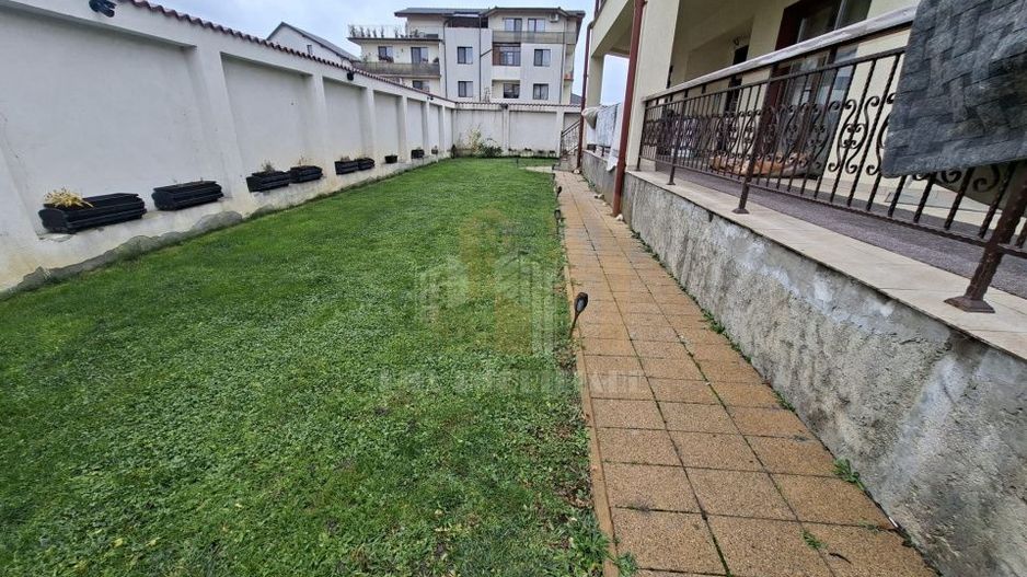 Casa individuala Tractoru zona Socec Brasov - Poză 3
