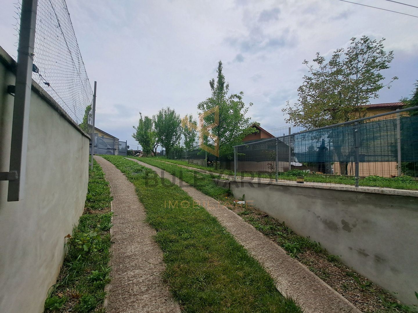 Casa 5 camere, 150 mp utili, 300 mp teren, garaj, cartier Dambul Rotund! - Poză 25