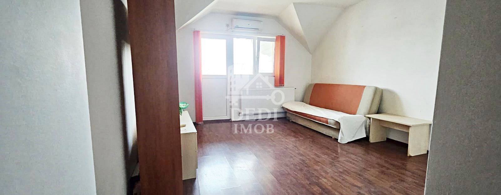 Apartament cu 2 camere de vanzare zona Rogerius, Oradea - Poză 2