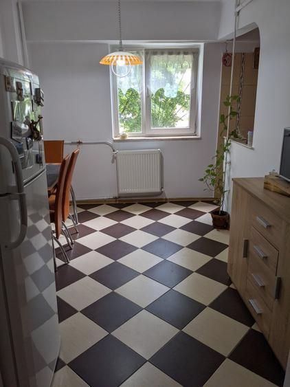 Apartament modernizat de 3 camere - locatie ultra-centrala - Poză 7