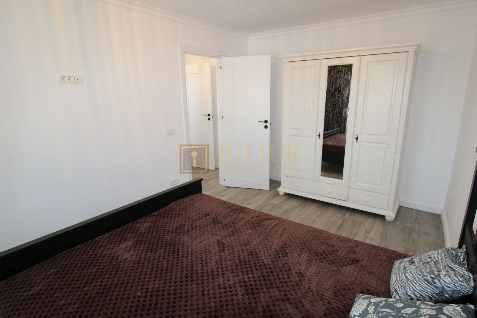 Zona Dambovita apartament 2 camere renovat modern/prima inchiriere - Poză 14