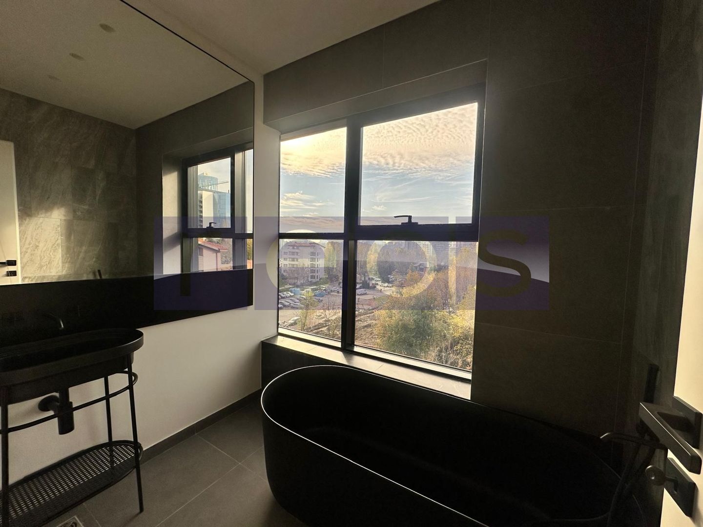 DE VANZARE PENTHOUSE 200MP | 4 CAMERE | DESIGN DEOSEBIT | FINISAJE LUX - Poză 25