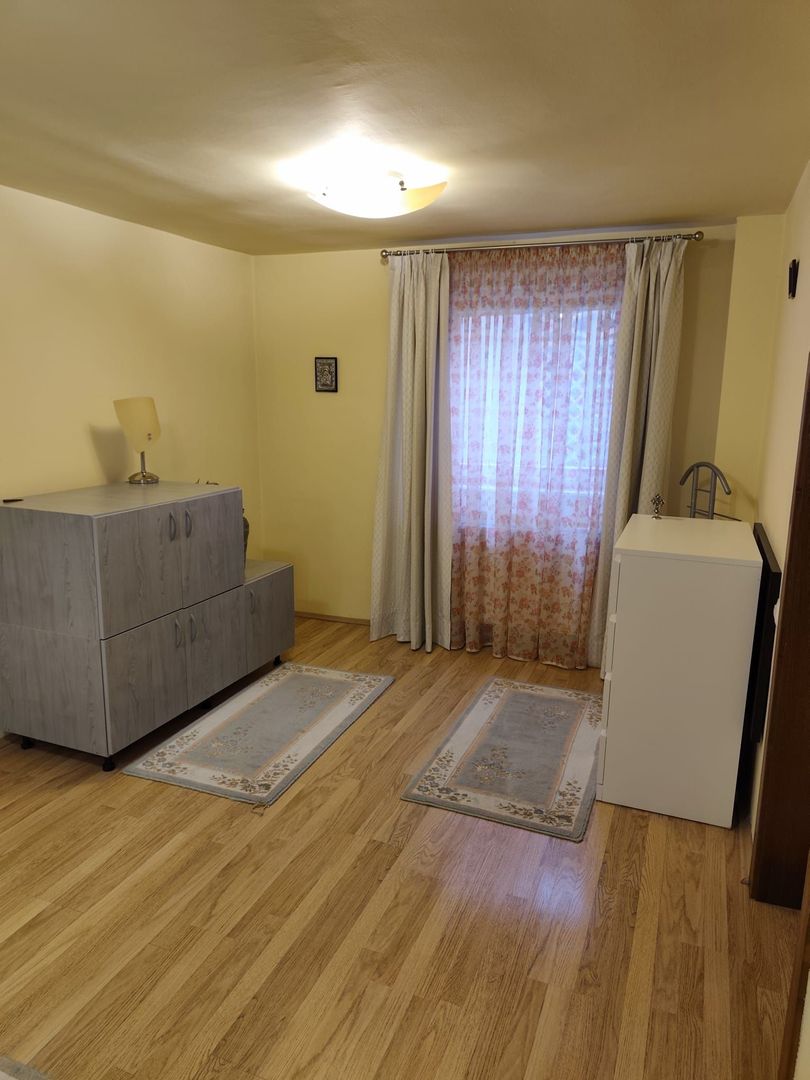 CASA FAMILIALA ZONA LIVEZENI ( cartierul Orizontului ) - Poză 8