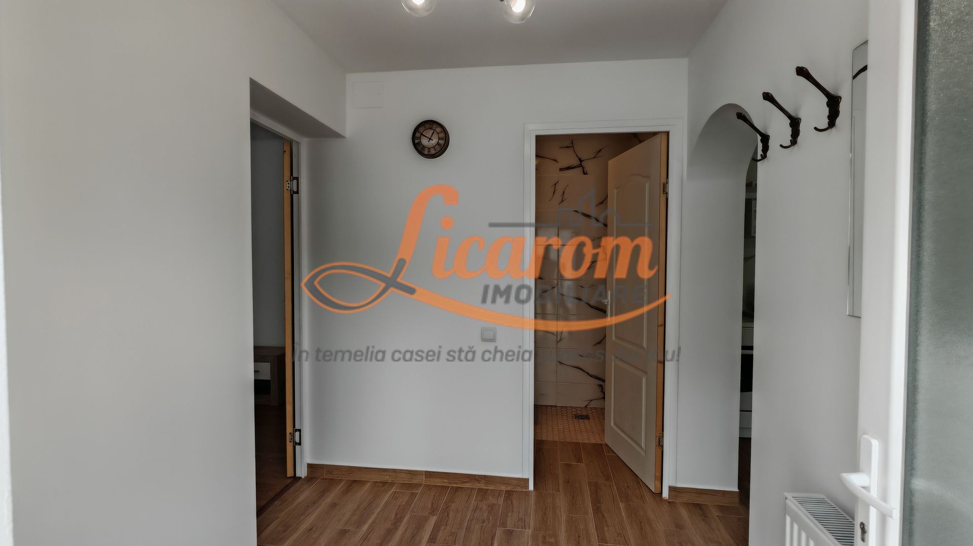 Casa 3 camere individuala SanpetrU,mobilata si utilata,128900 euro. - Poză 14