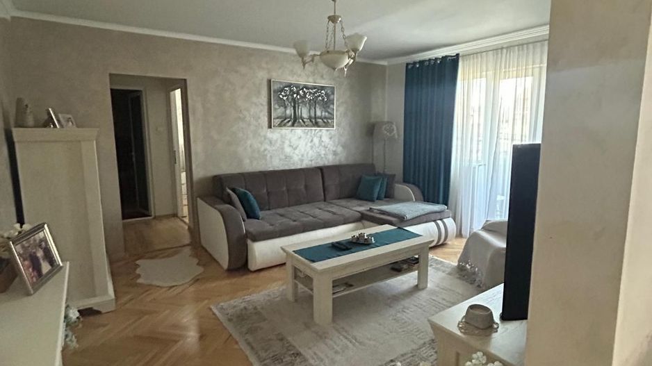 3 camere - zona LIDL Andrei Muresanu - etaj 2/4 - mobilat si utilat - balcon - Poză 2