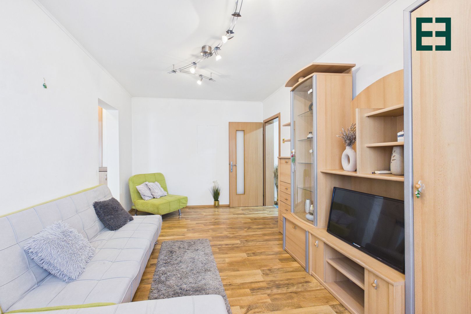 Apartament cu 2 camere etaj 3 - Zona Aurel Vlaicu - Arad - Poză 11
