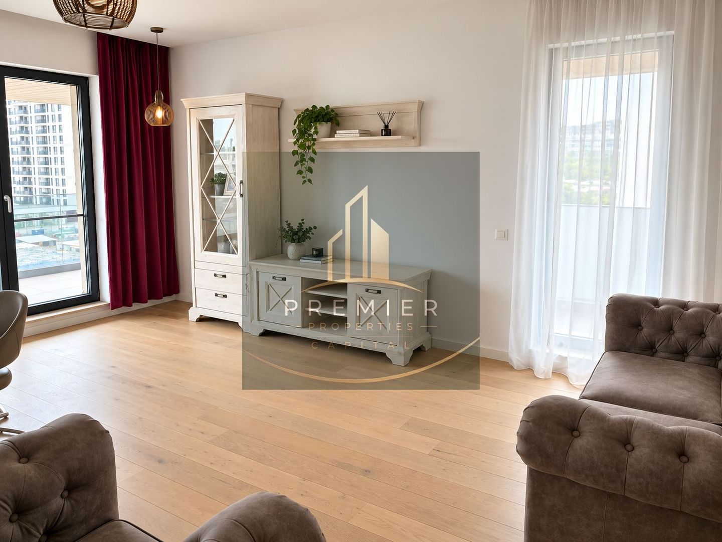 Apartament 4 camere mobilat și utilat, 2 parcări supraterane - Poză 2